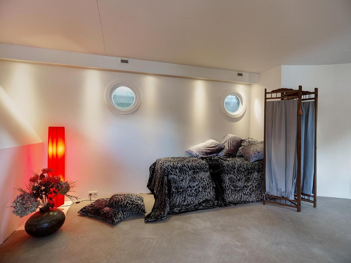 A304 Romantic Seaship In Top Center أمستردام المظهر الخارجي الصورة