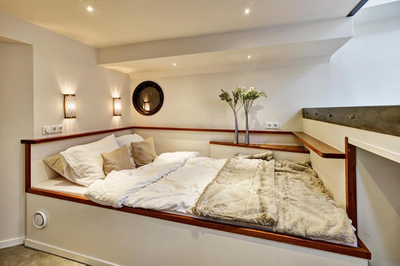 A304 Romantic Seaship In Top Center أمستردام المظهر الخارجي الصورة