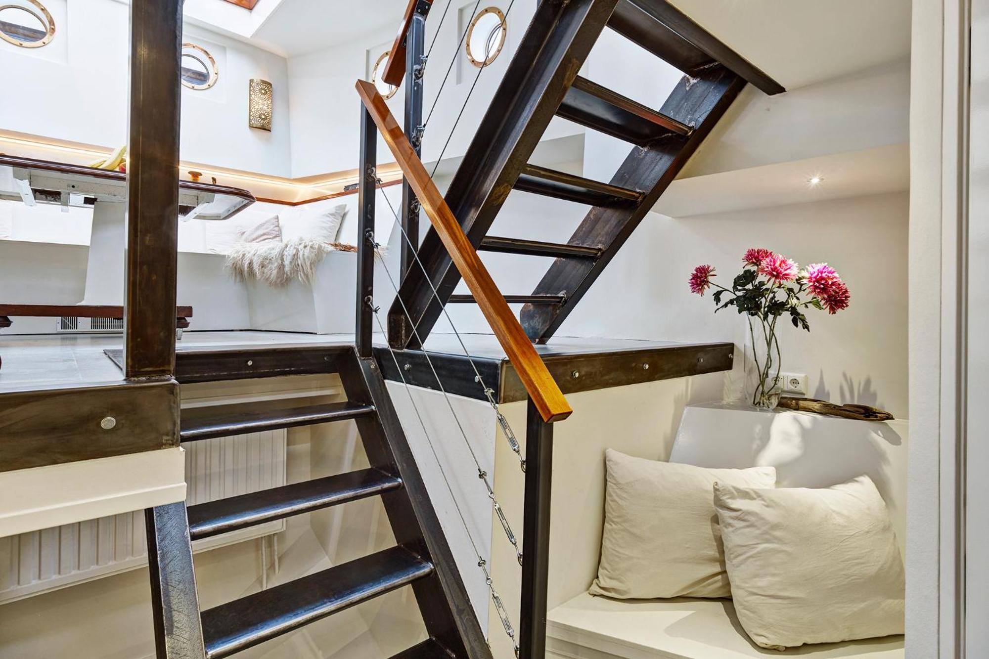 A304 Romantic Seaship In Top Center أمستردام المظهر الخارجي الصورة